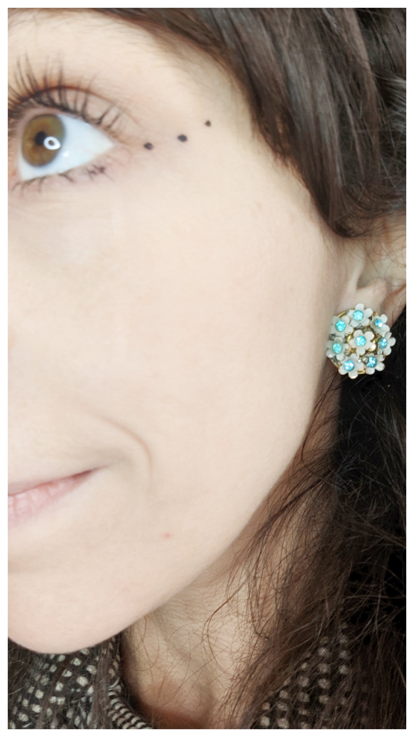 Boucles clips rones à fleurs et strass turquoise 50s