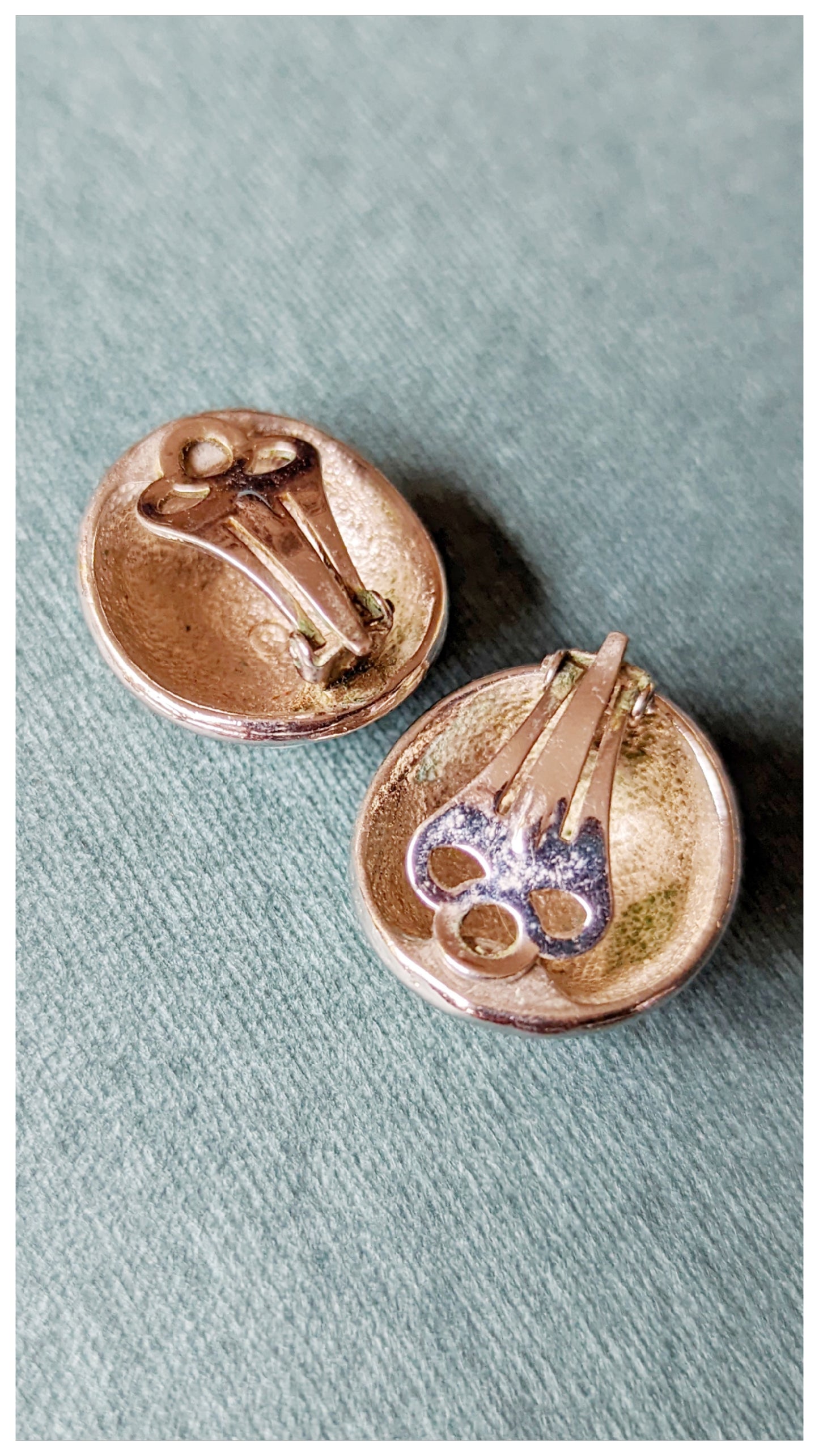 Boucles demi-sphère crème 90s