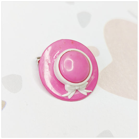 Broche chapeau 90's