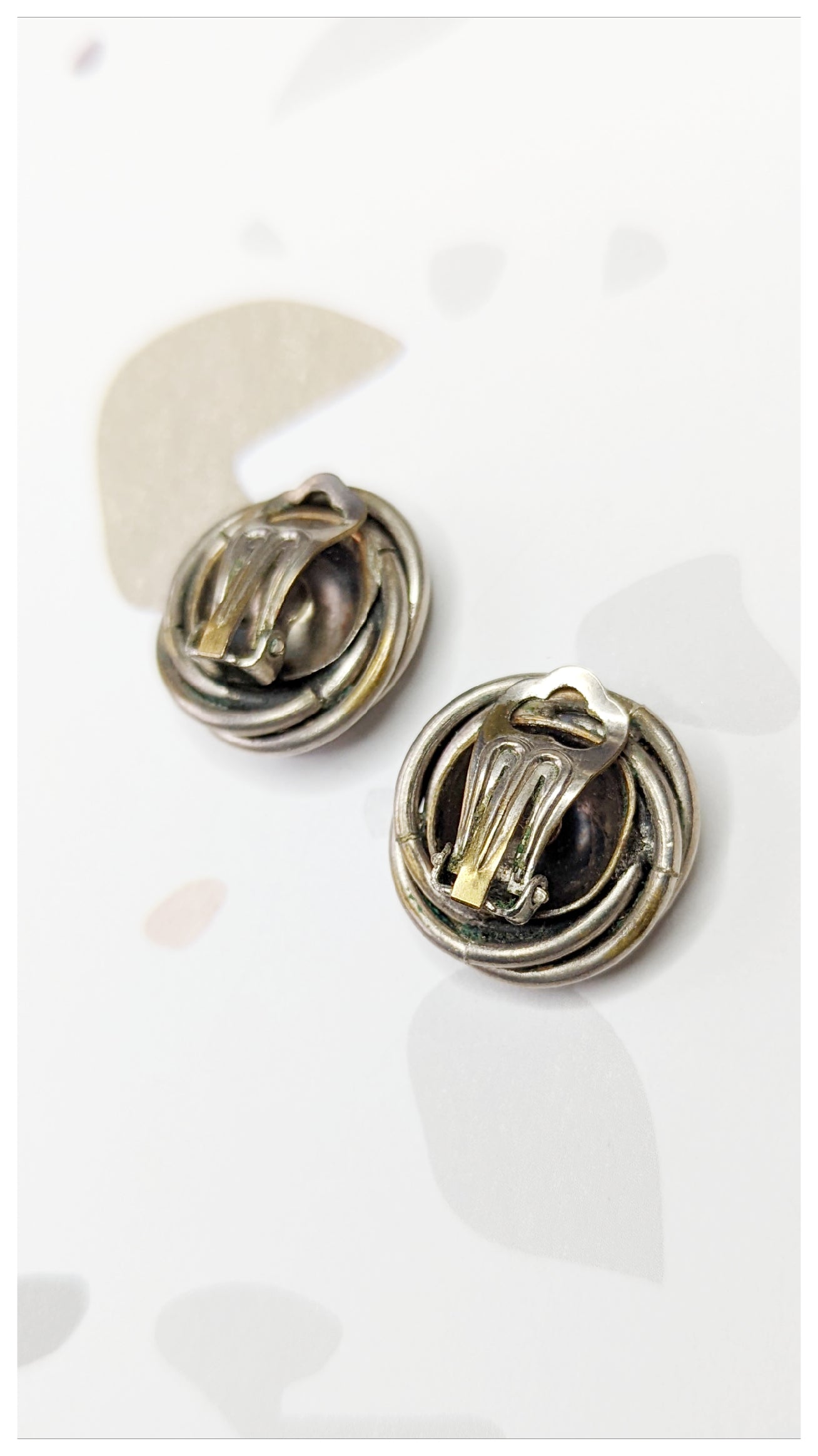 Boucles clips sphère argentée 90s
