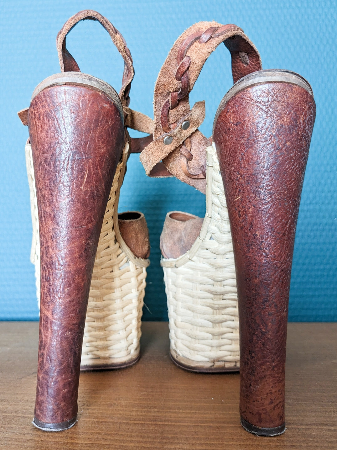 Sandales plateformes 70s