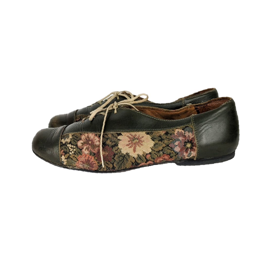 Derbies avec tapisseries 90s