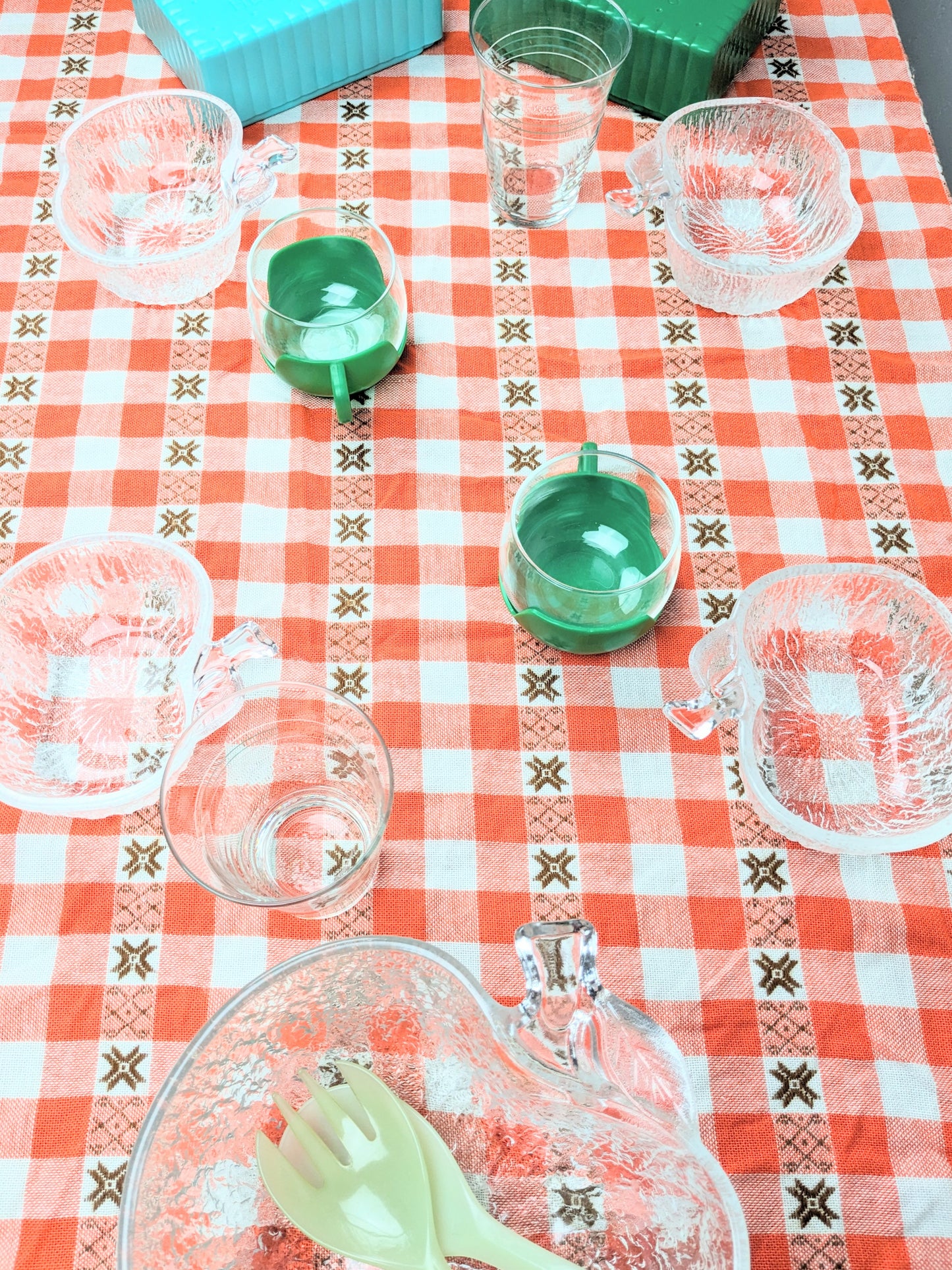 Couverts à salade vert clair 70s