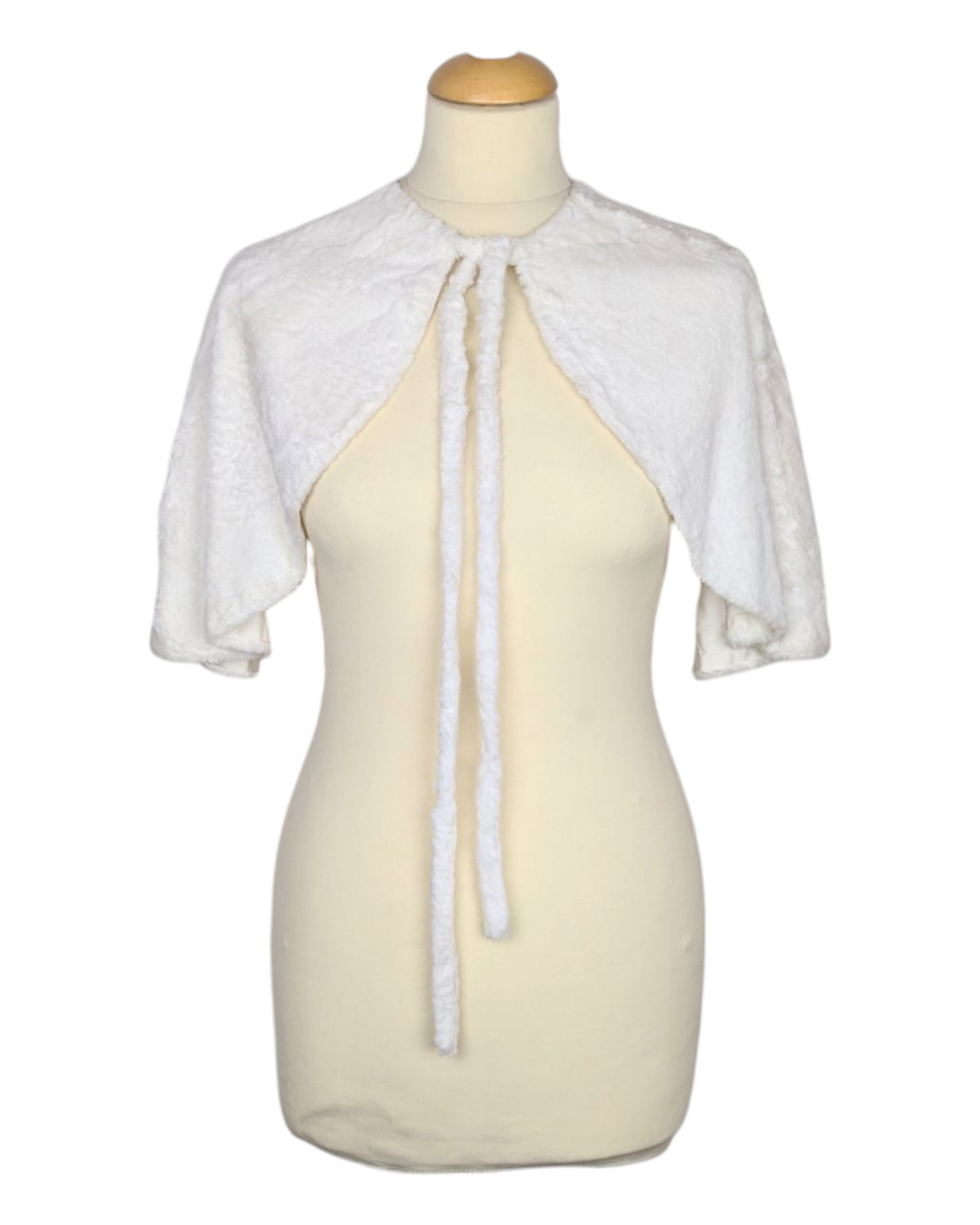 Capeline blanche 60s