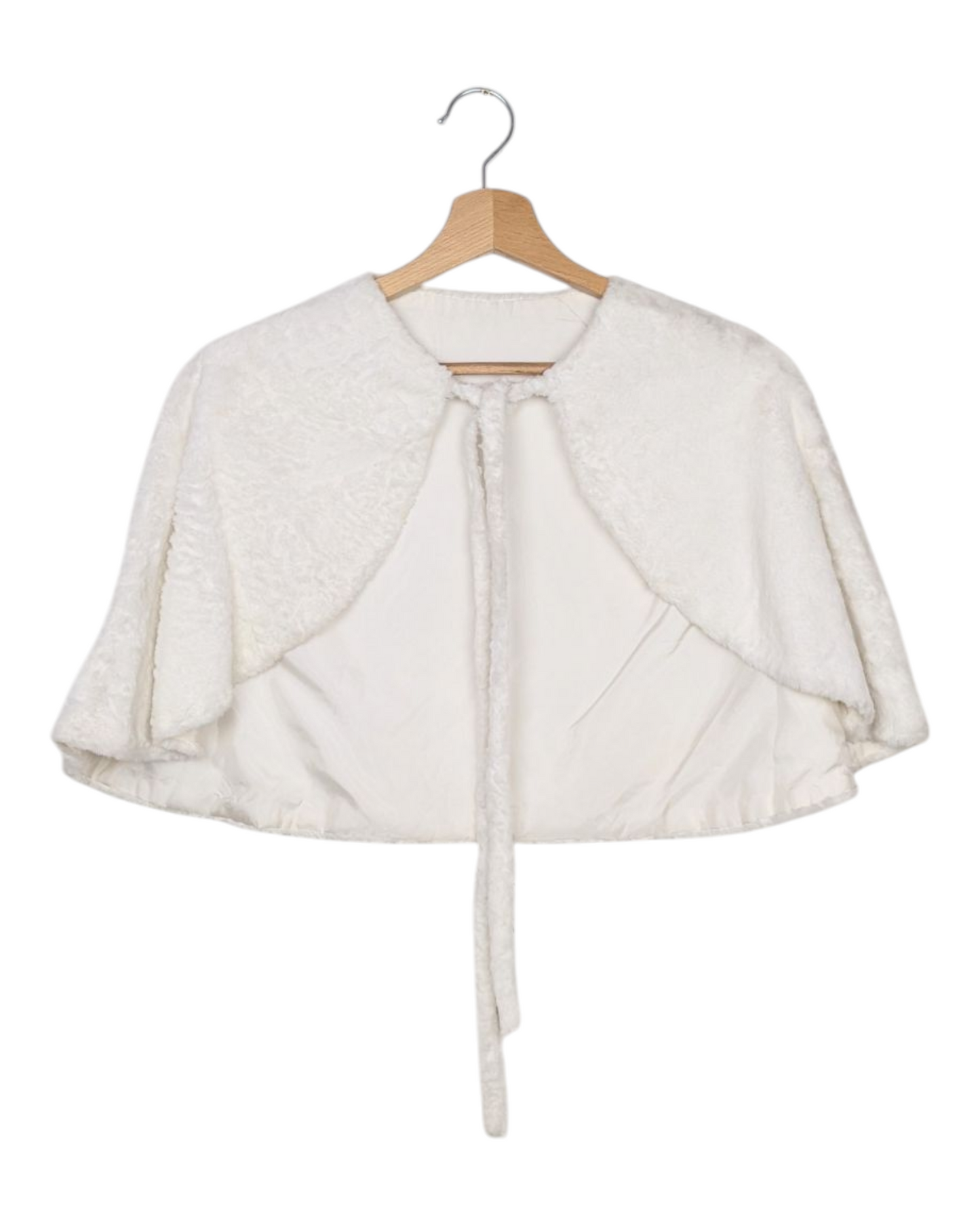Capeline blanche 60s