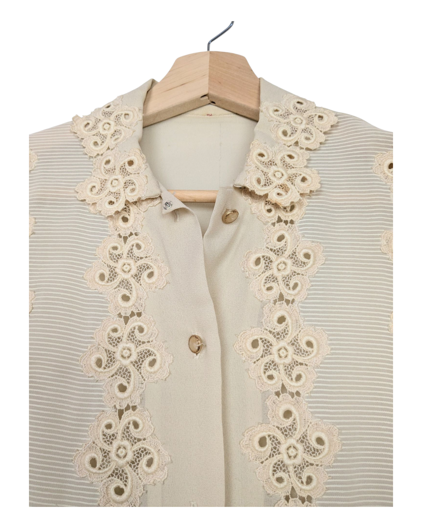 Chemisier beige brodé 50s