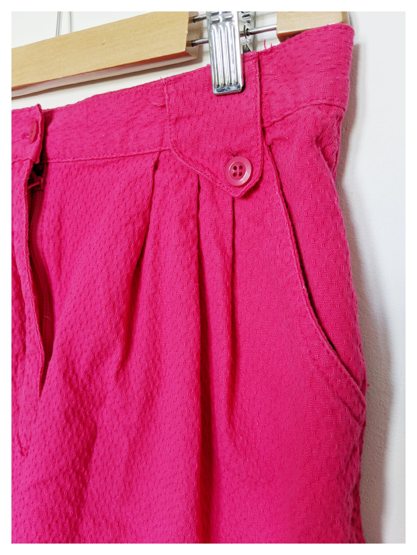 Short fuchsia 90's