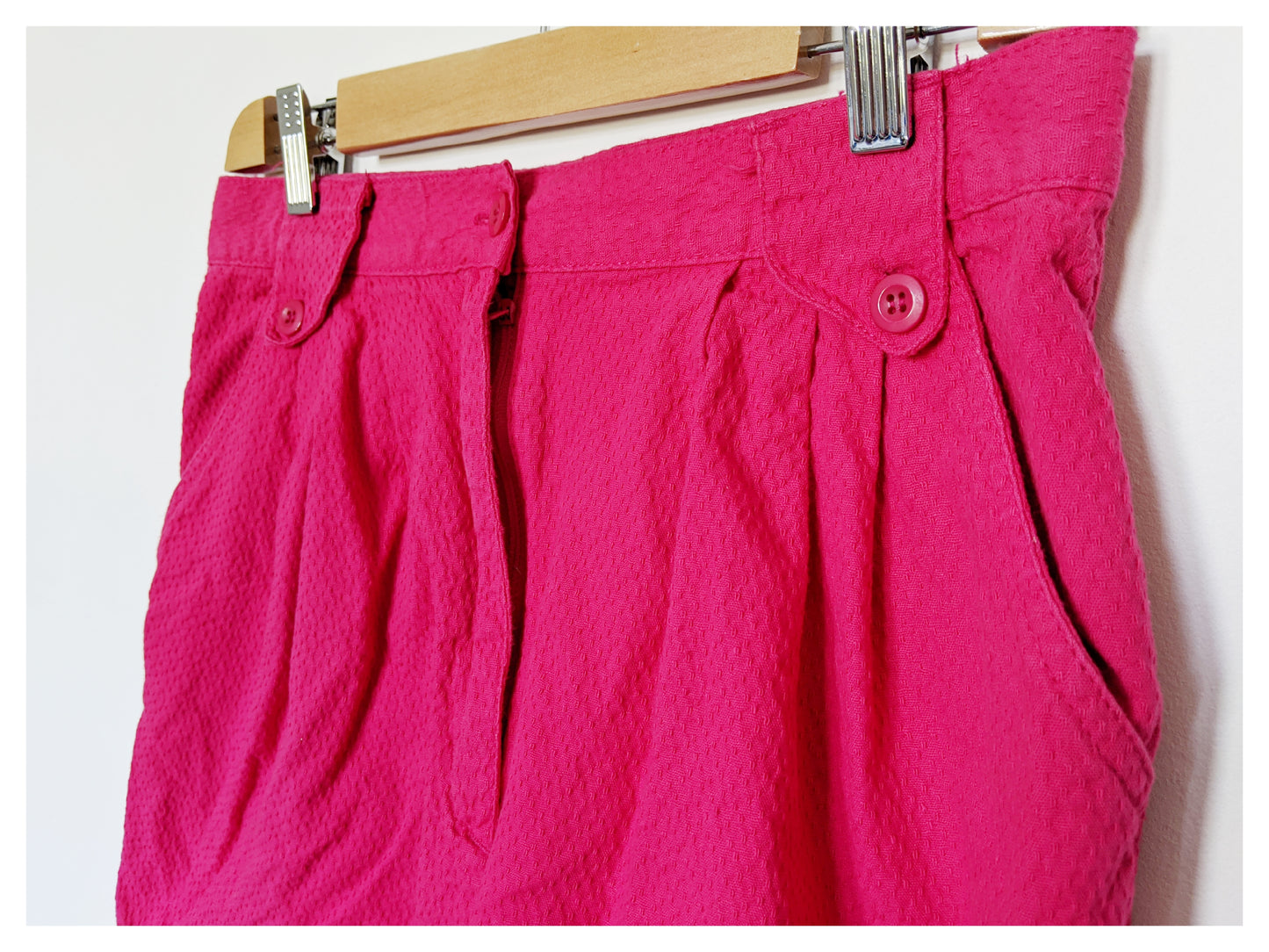 Short fuchsia 90's