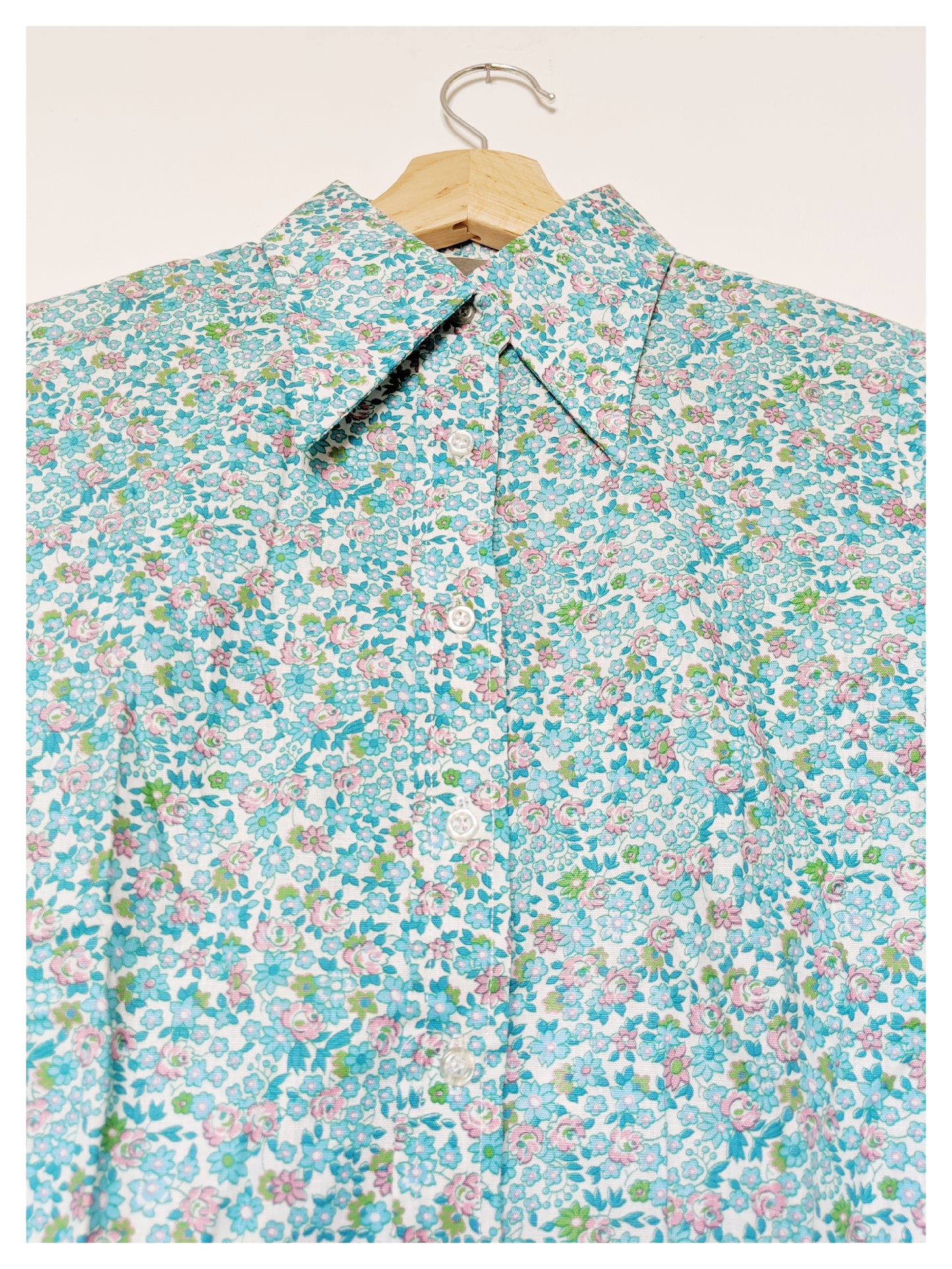 Chemise fleurie 70's