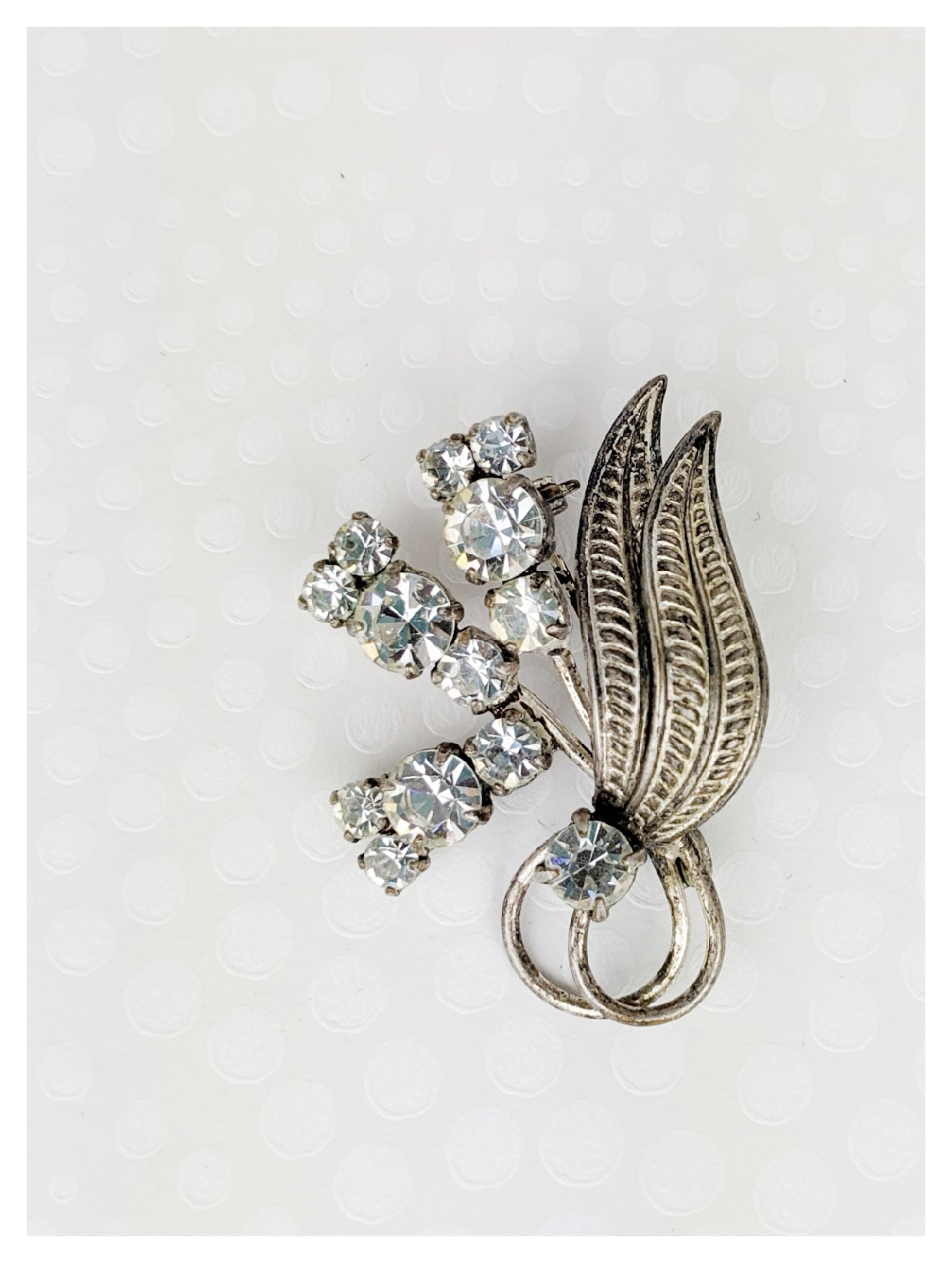 Broche fleurs et brillants 60's
