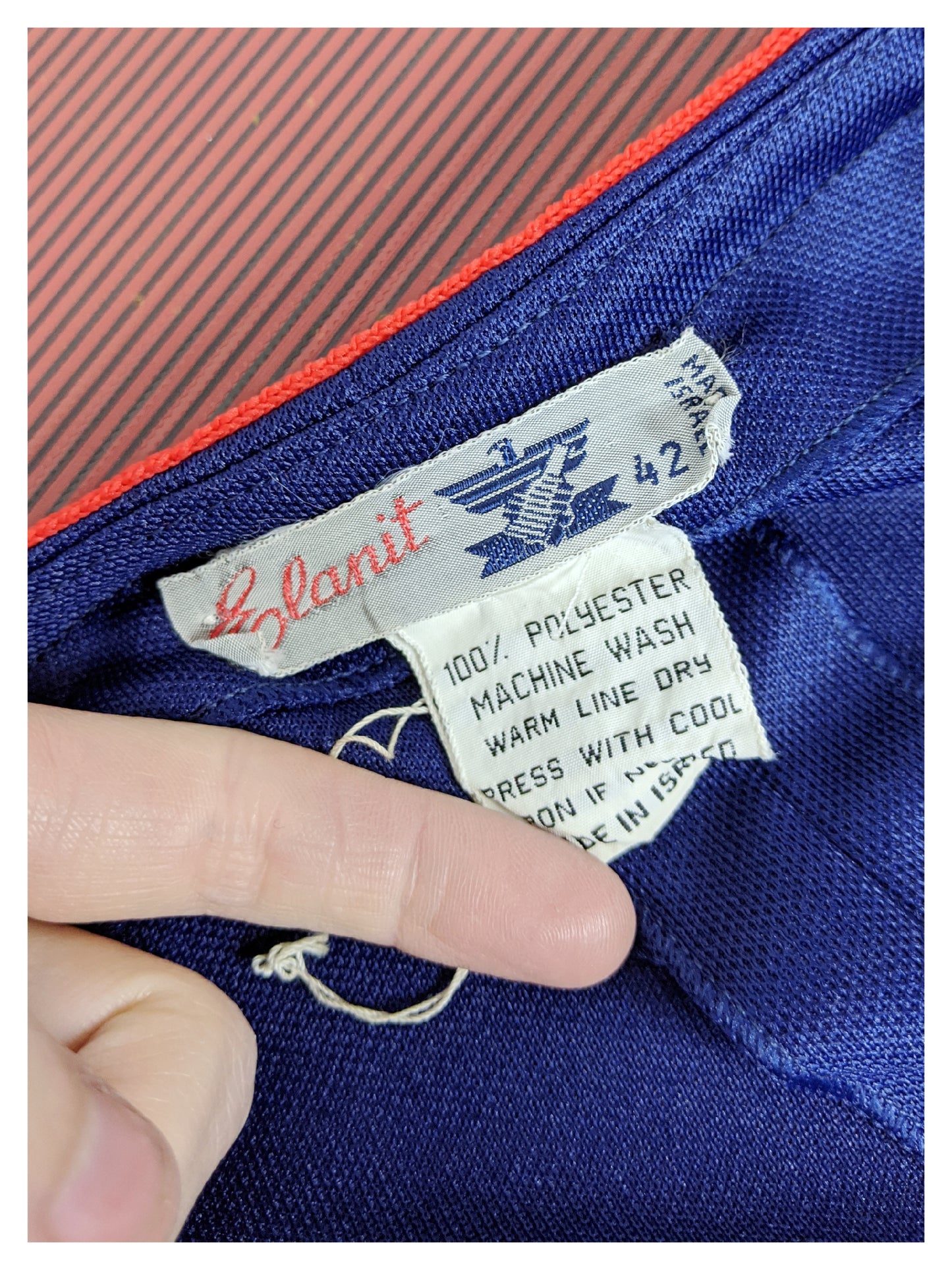 Gilet bleu à lignes 70's