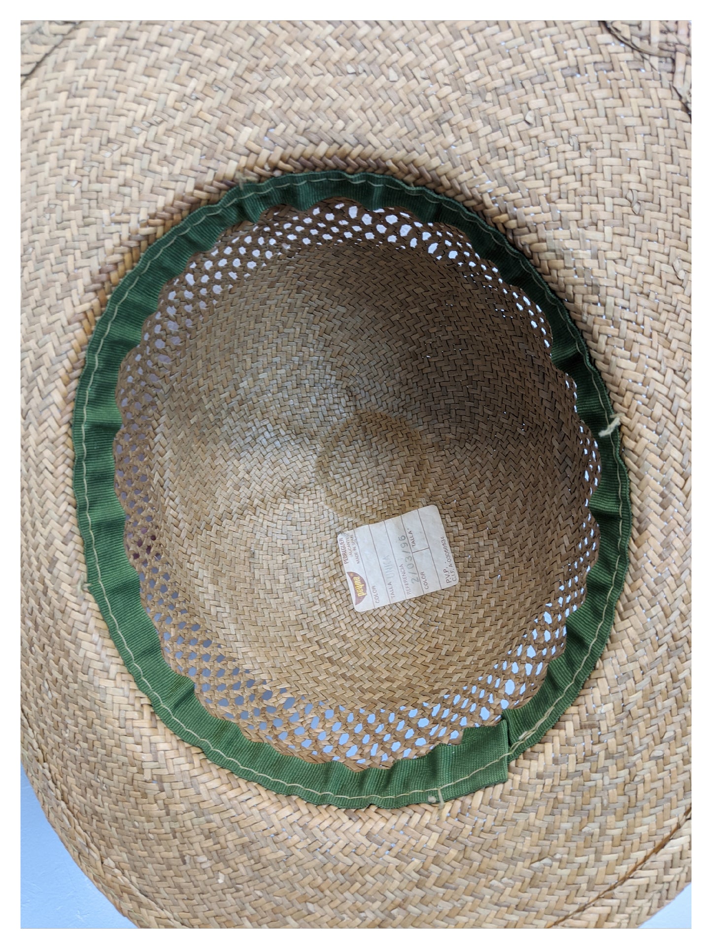 Chapeau en osier 80's