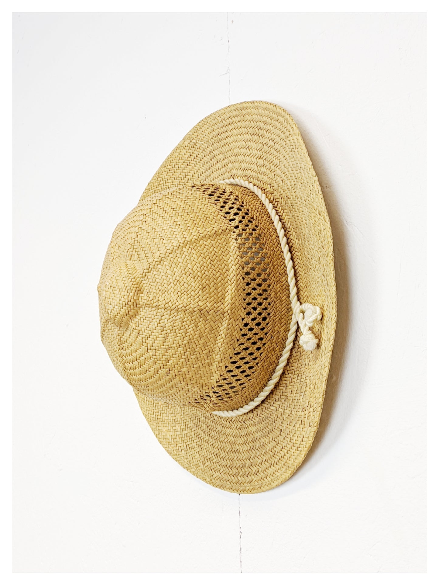 Chapeau en osier 80's