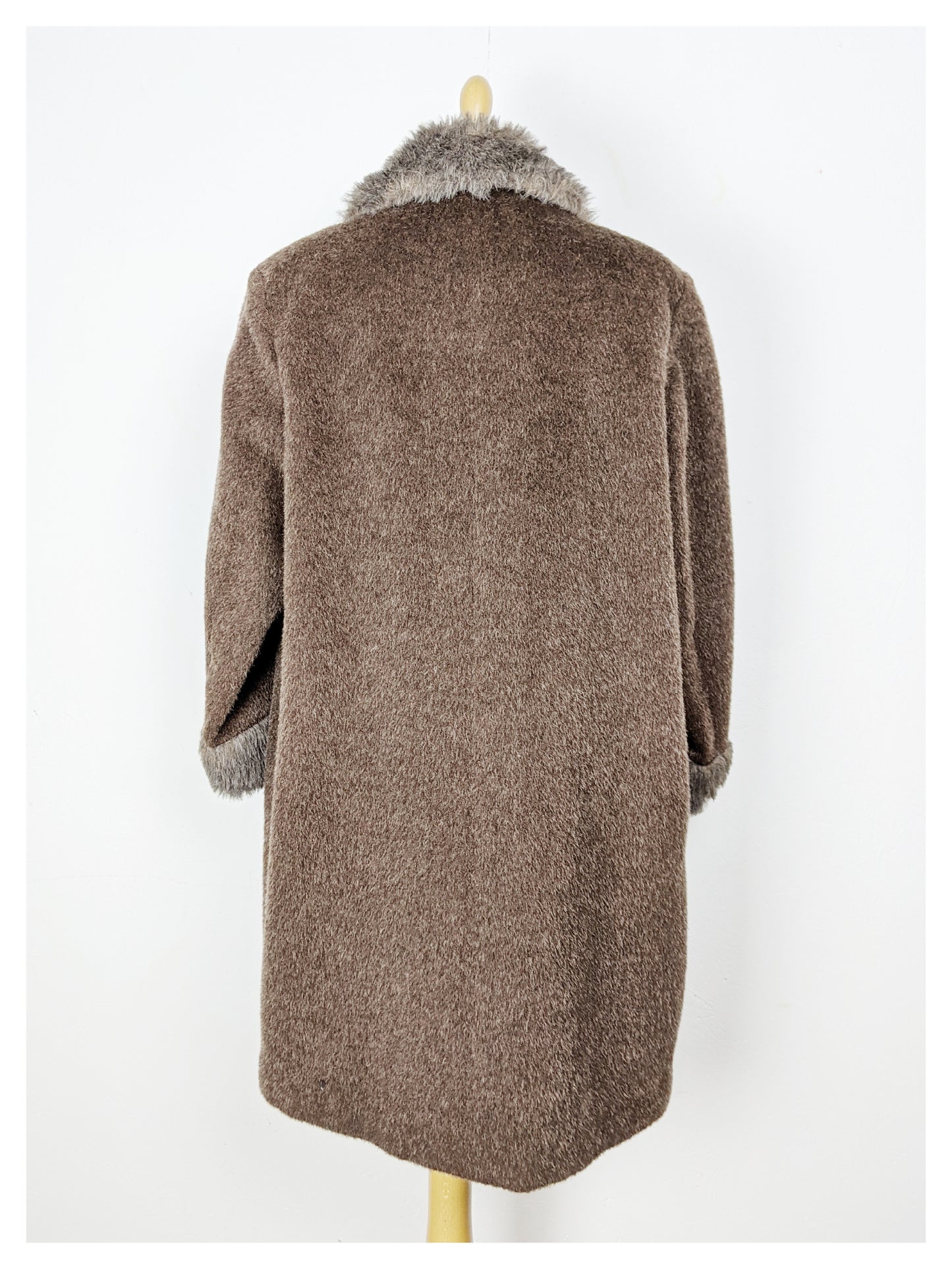Manteau brun à col fourrure 70's