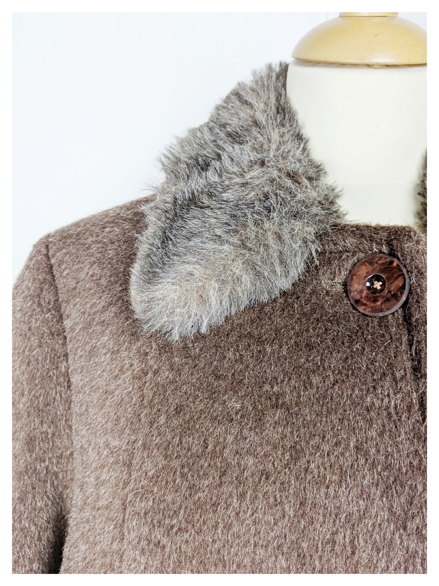 Manteau brun à col fourrure 70's