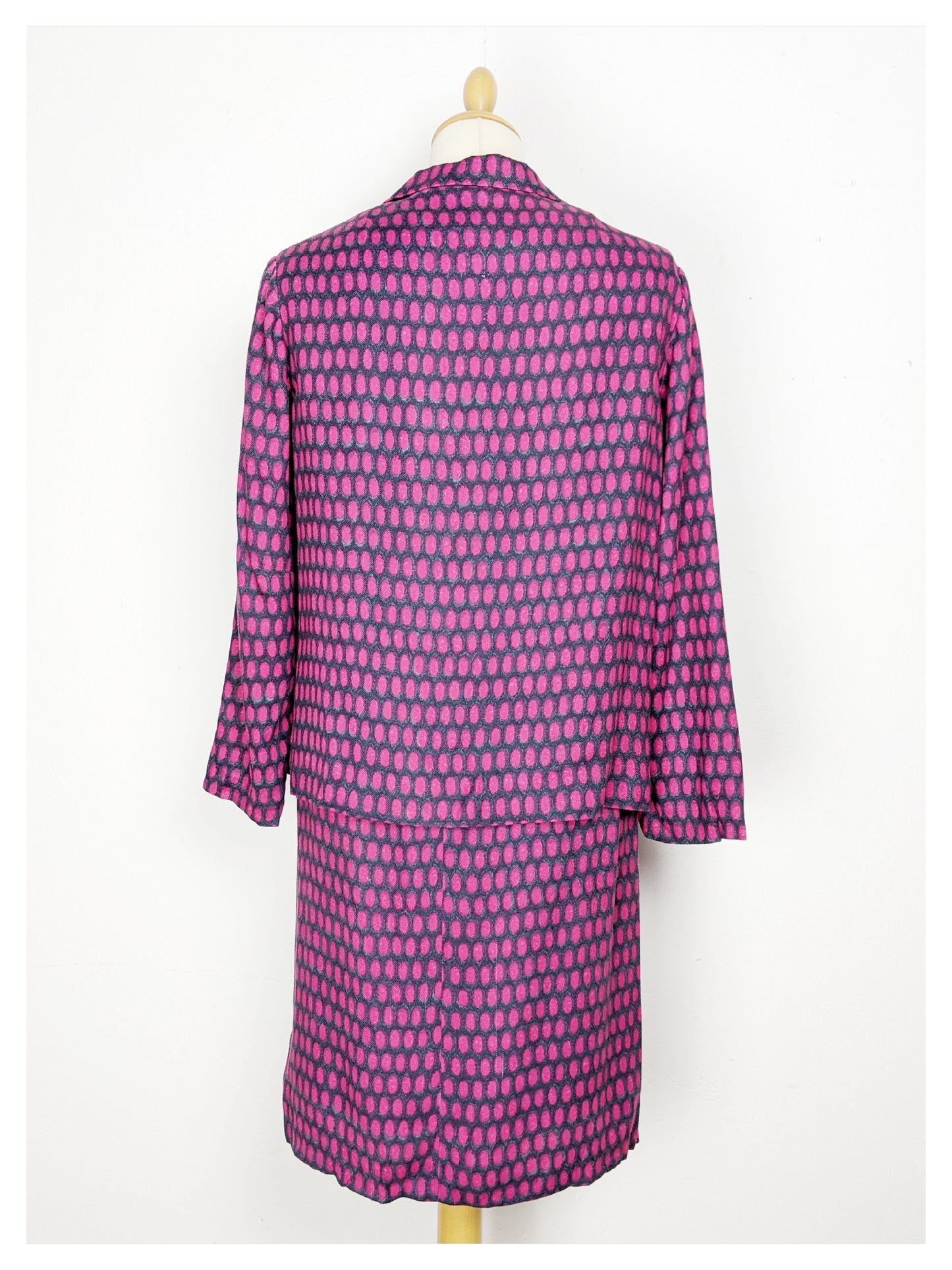 Tailleur-Robe à motifs gris/fuchsia 60s