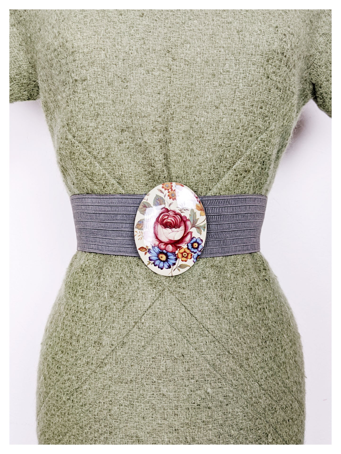 Robe droite vert olive 60s