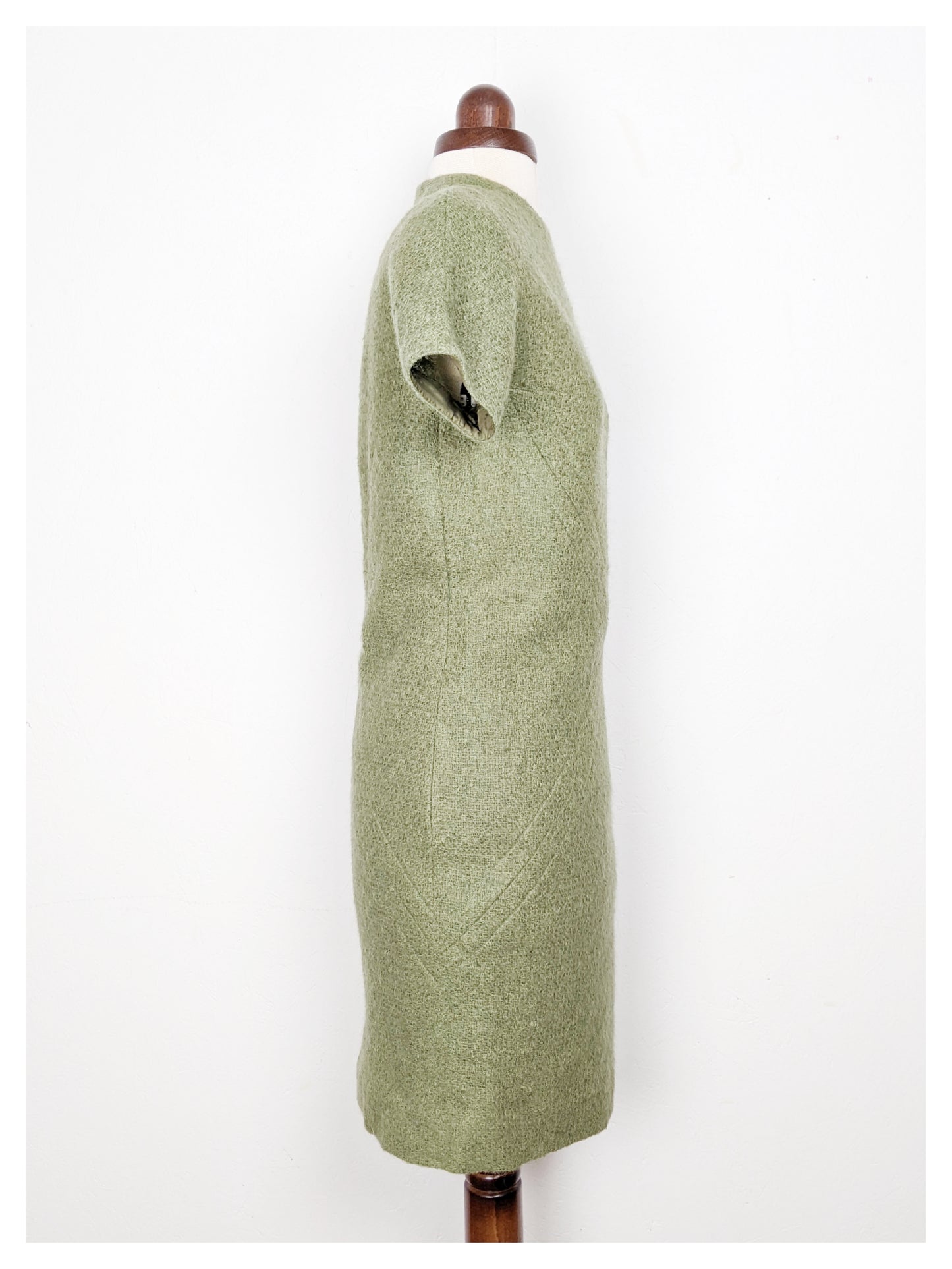Robe droite vert olive 60s