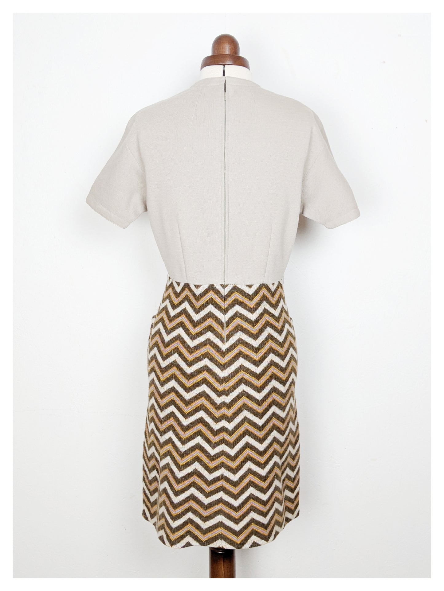 Robe droite à motifs multicolore 60s