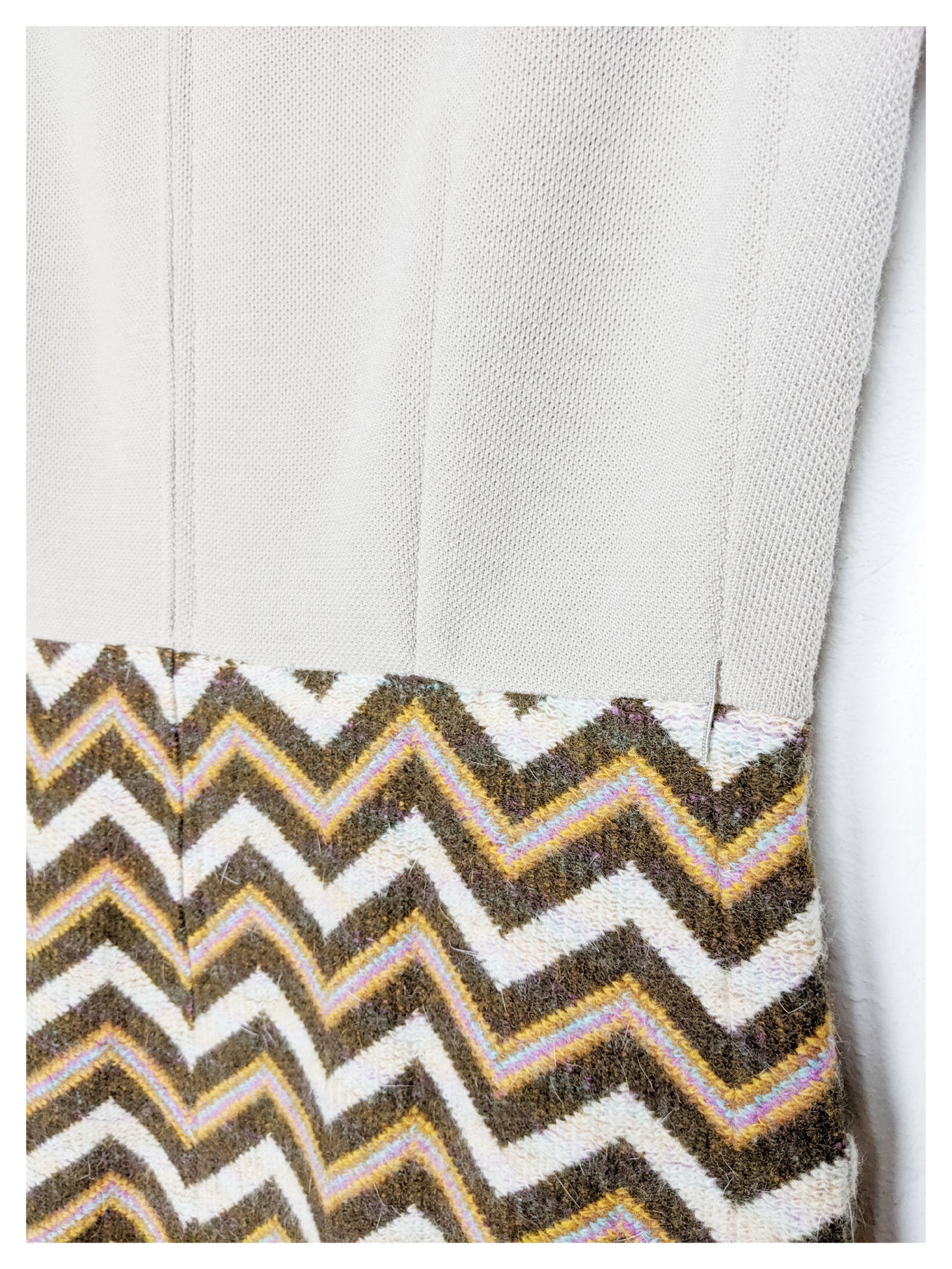 Robe droite à motifs multicolore 60s