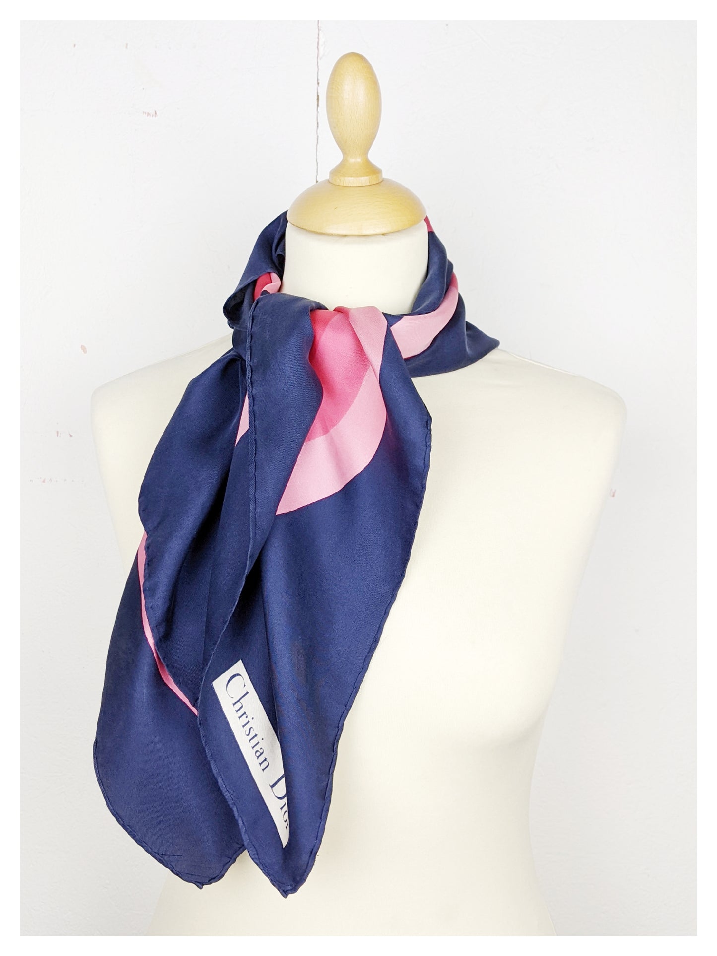 Carré de soie "Christian Dior" 70s