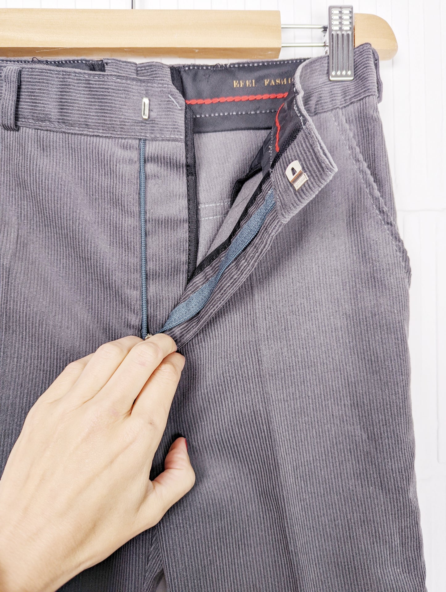 Pantalon en velours taille haute 70s