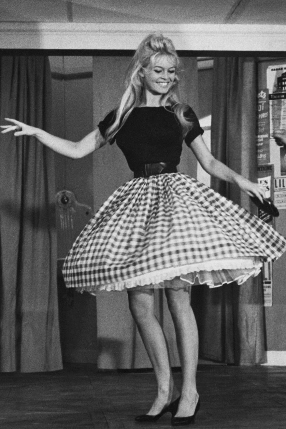 Brigitte Bardot et sa légendaire jupe Vichy...