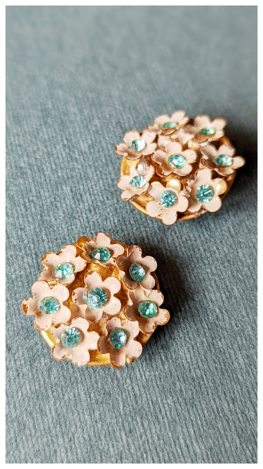 Boucles clips rones à fleurs et strass turquoise 50s