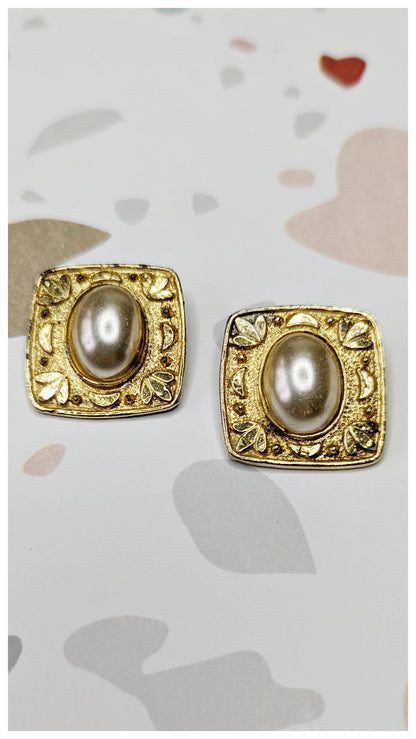 Boucles clips carrées avec perles 90s