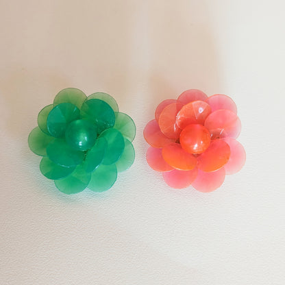 Boucles clips fleurs bicolores 60s