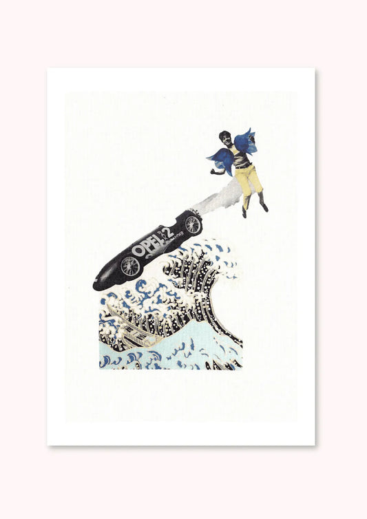 Carte collage surréaliste Cosmic dancer – homme ailé propulsé par une voiture fusée au-dessus d’une vague japonaise, reproduction Pistacchio.illu
