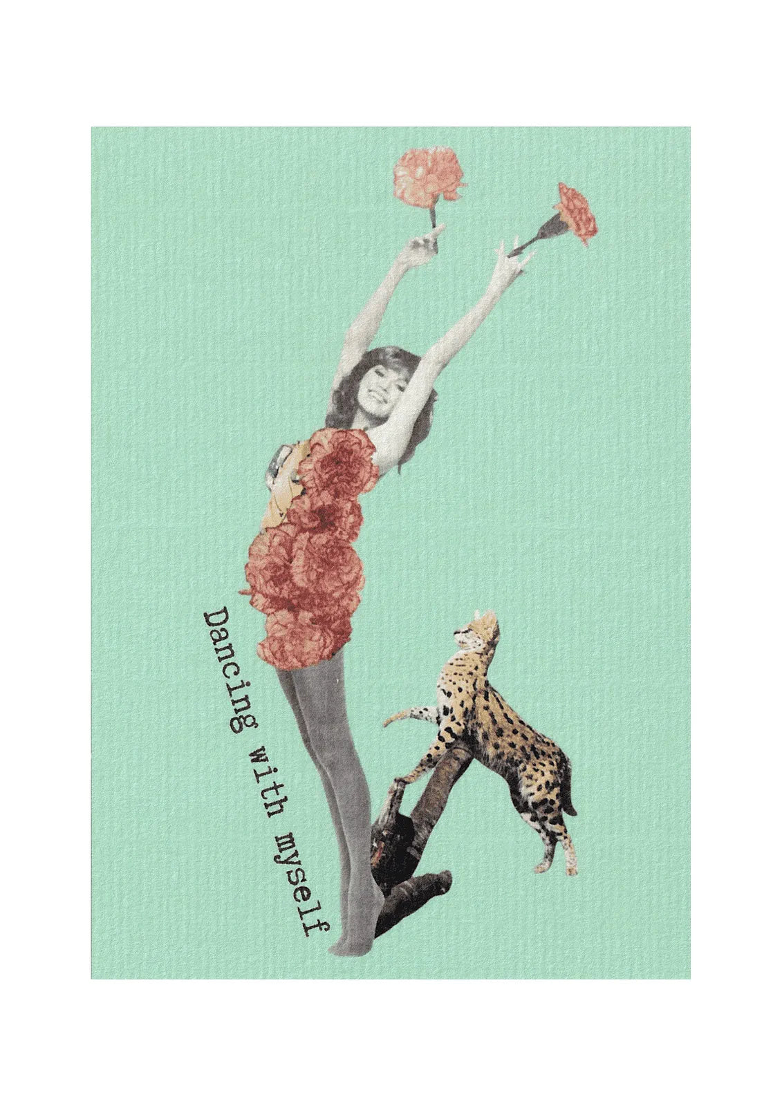 Carte postale rétro « Dancing with myself » fond vert avec femme vintage fleurie et scène surréaliste, décoration murale inspirante.