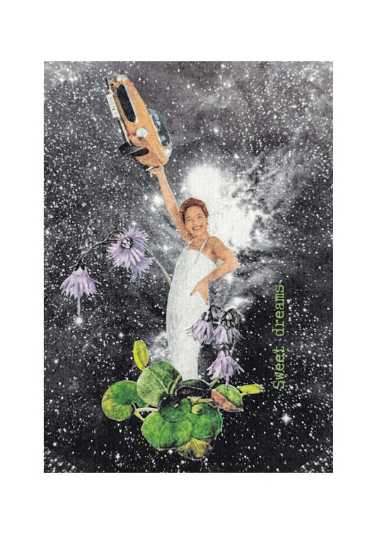 Affiche carte postale rétro « Sweet dreams » fond étoilé, illustration collage vintage pour idée cadeau inspirante.