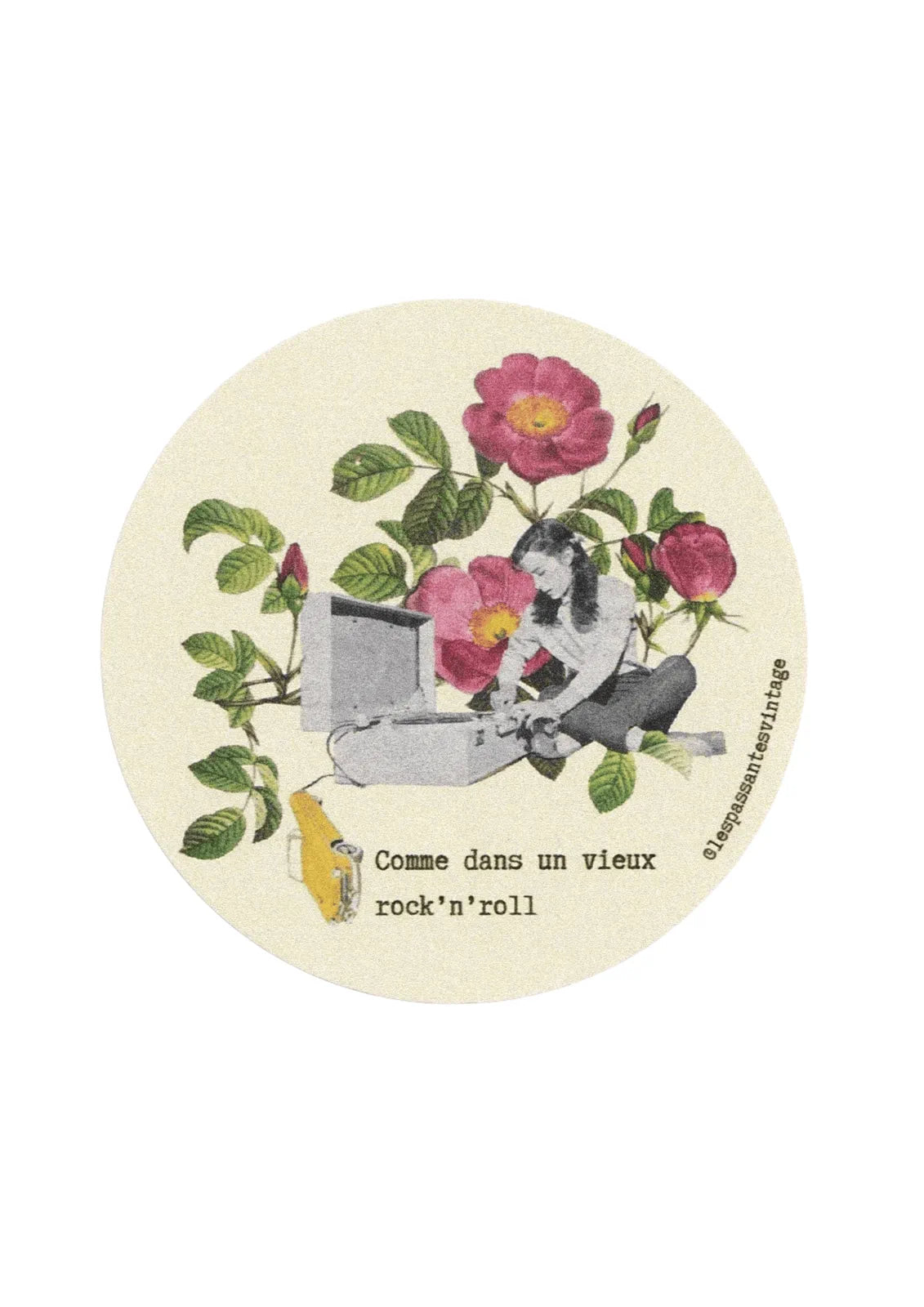 Autocollant rond collage femme avec tourne-disque entourée de roses