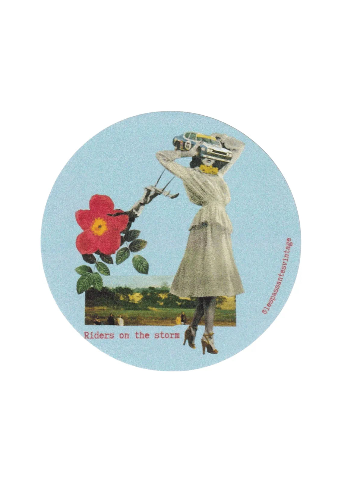Riders on the storm
Autocollant rond vintage Riders on the storm collage femme en robe avec voiture sur la tête et grande fleur rouge sur fond bleu clair