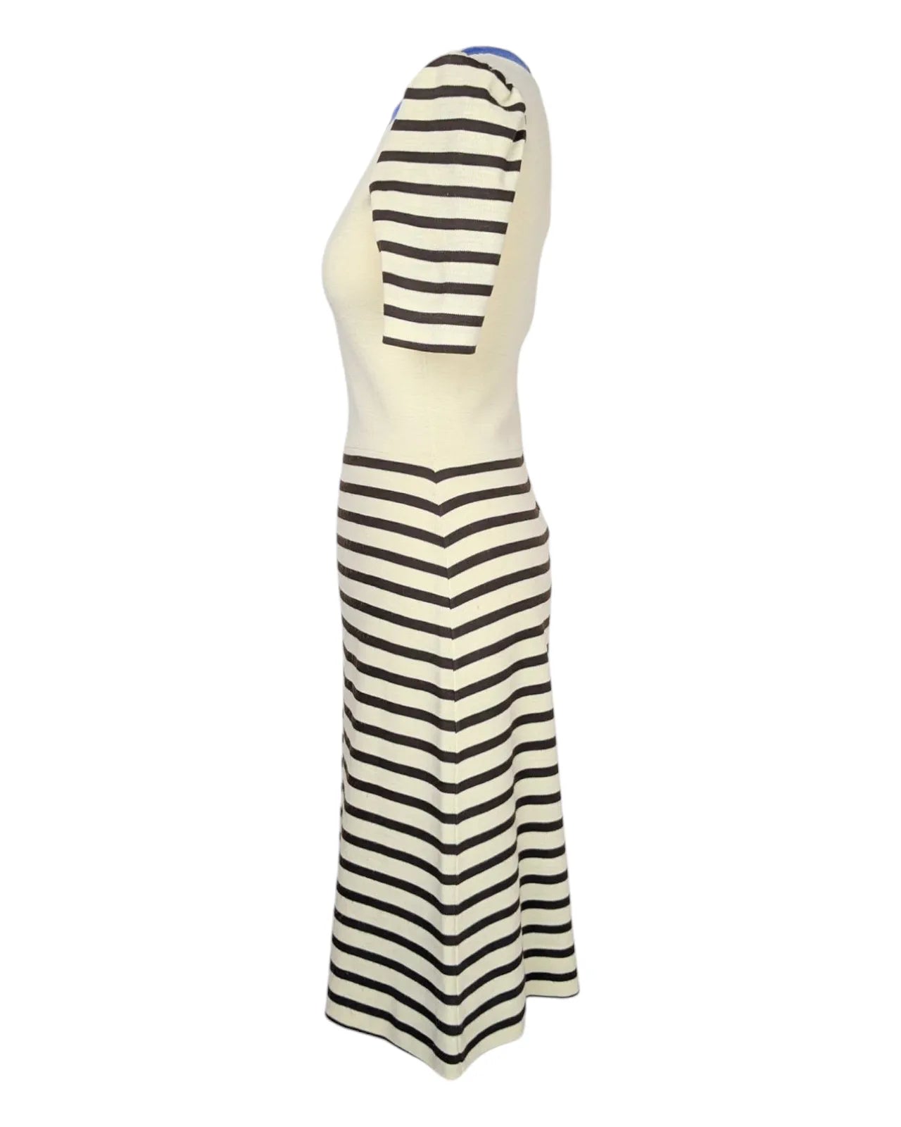 Robe vintage années 60 rayée marron et beige avec encolure bleue et manches courtes