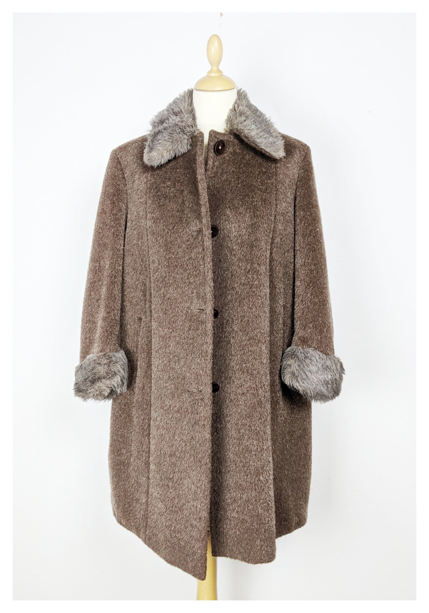 Manteau brun à col fourrure 70's