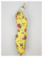 Afbeelding in Gallery-weergave laden, Robe jaune à fleurs 90s
